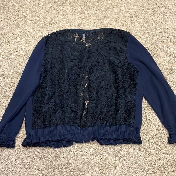 Karl Lagerfeld Paris
Lace-Panel Crop Cardigan - Picture 8 of 9